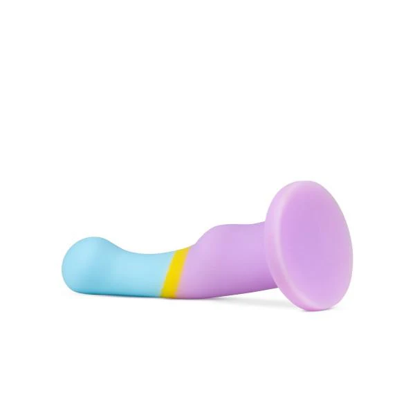 Blush Avant D14 Heart of Gold Silicone Dildo with Suction Cup - Image 6