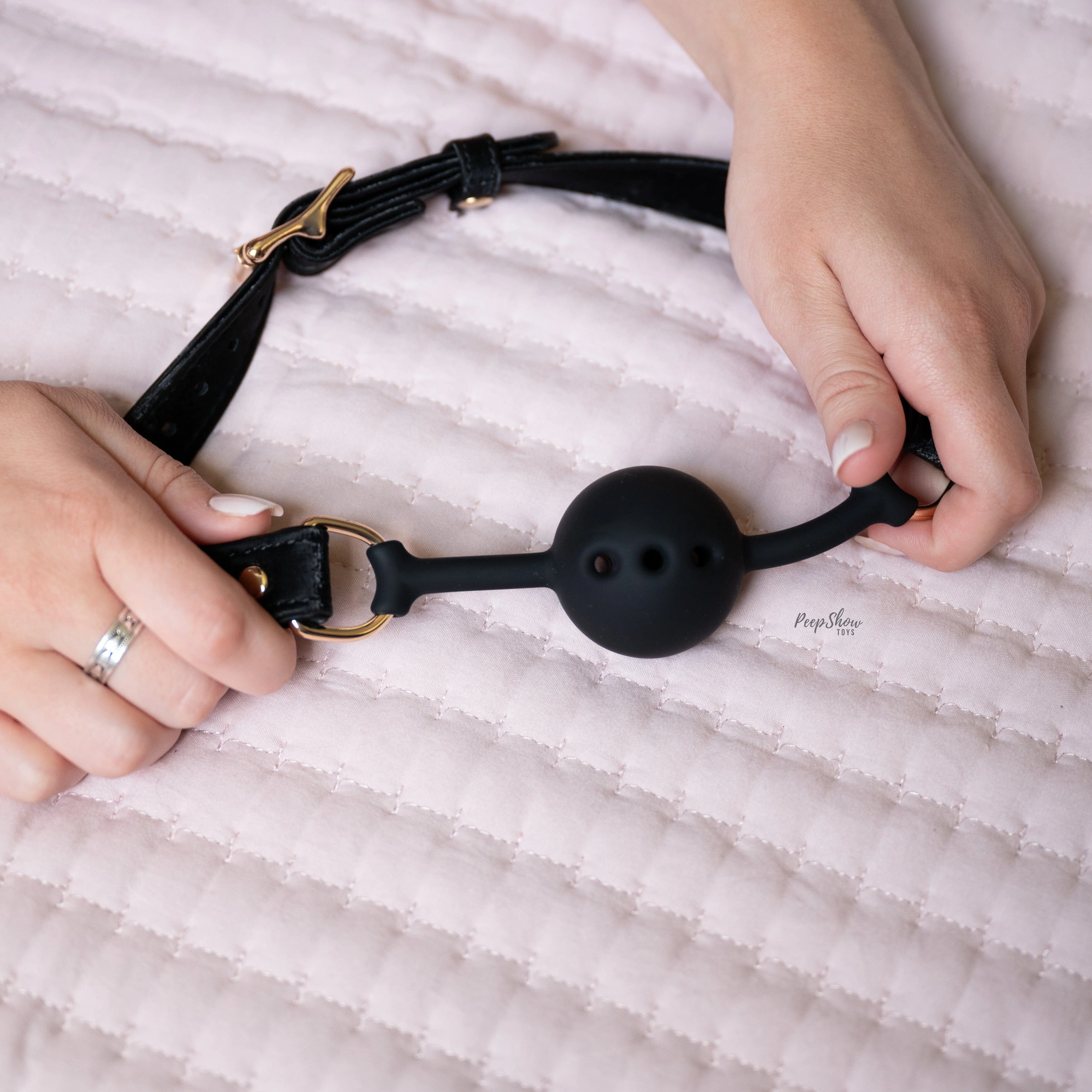 Boudoir Amor Breathable Silicone Ball Gag - Image 4