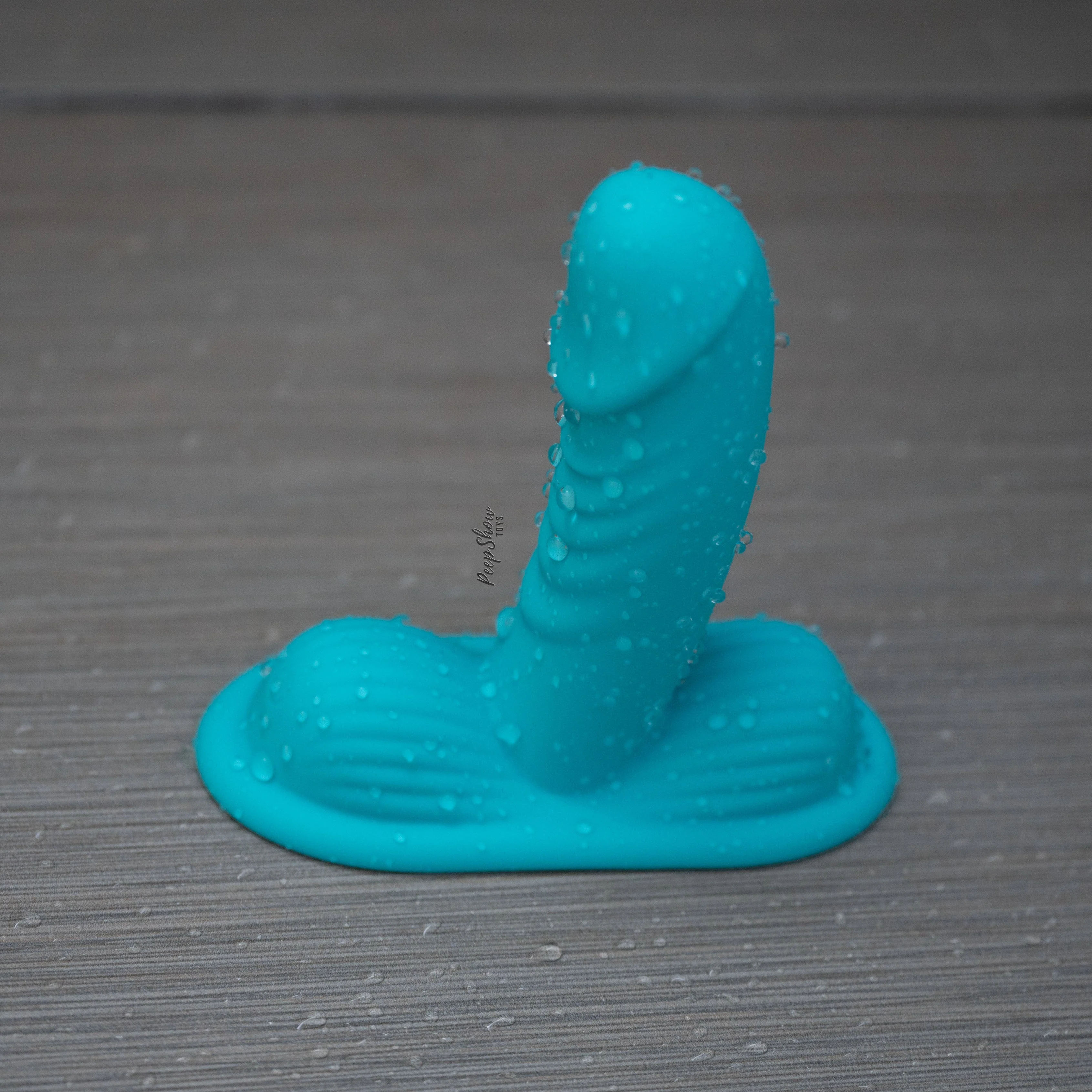 Maia Oakley 3-Motor Vibrating Dildo Grinder - Image 2