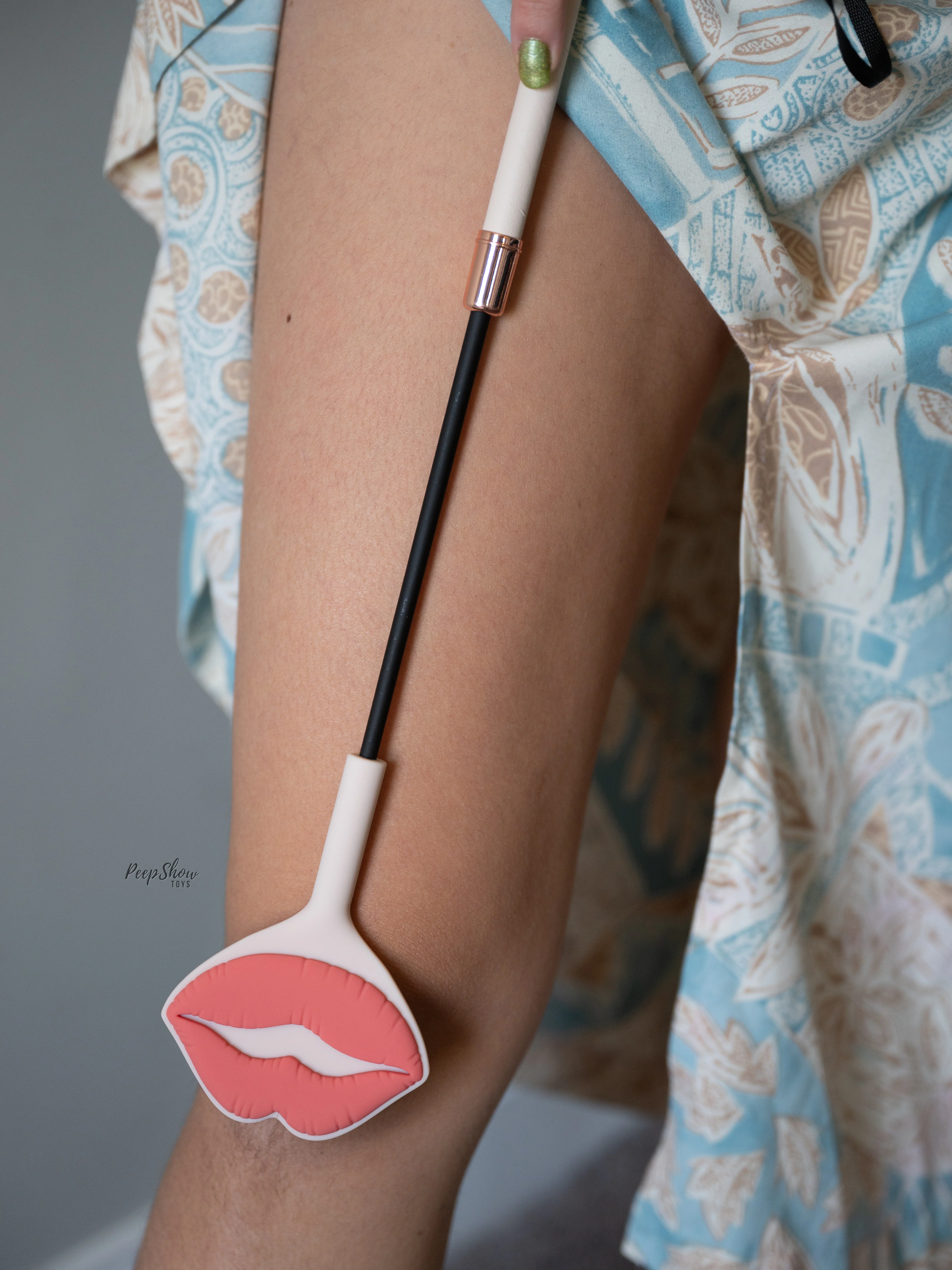 Peaches n' Creame Kiss Silicone Crop - Image 3