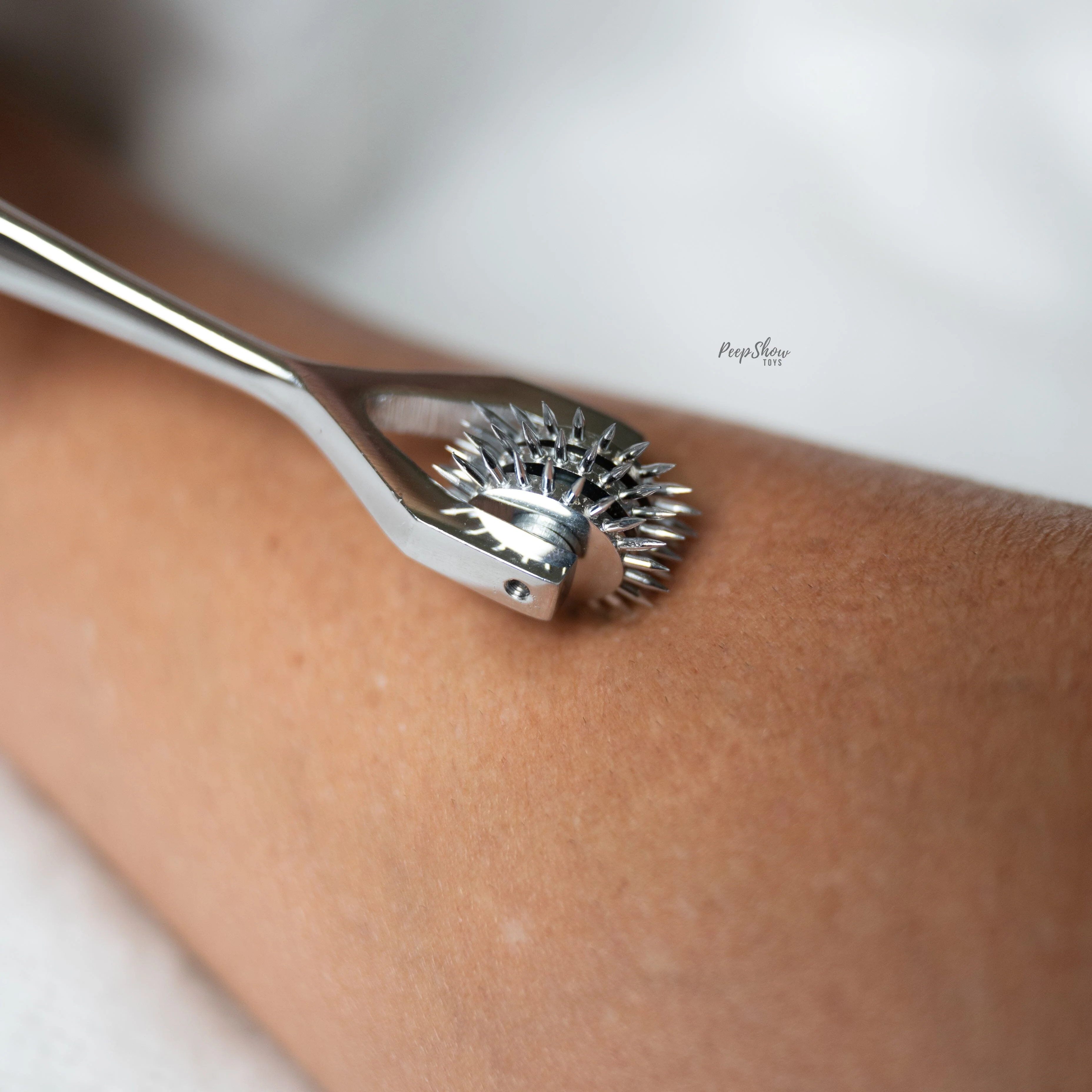 Rouge Triple Pinwheel - Stainless Steel Kink Tool