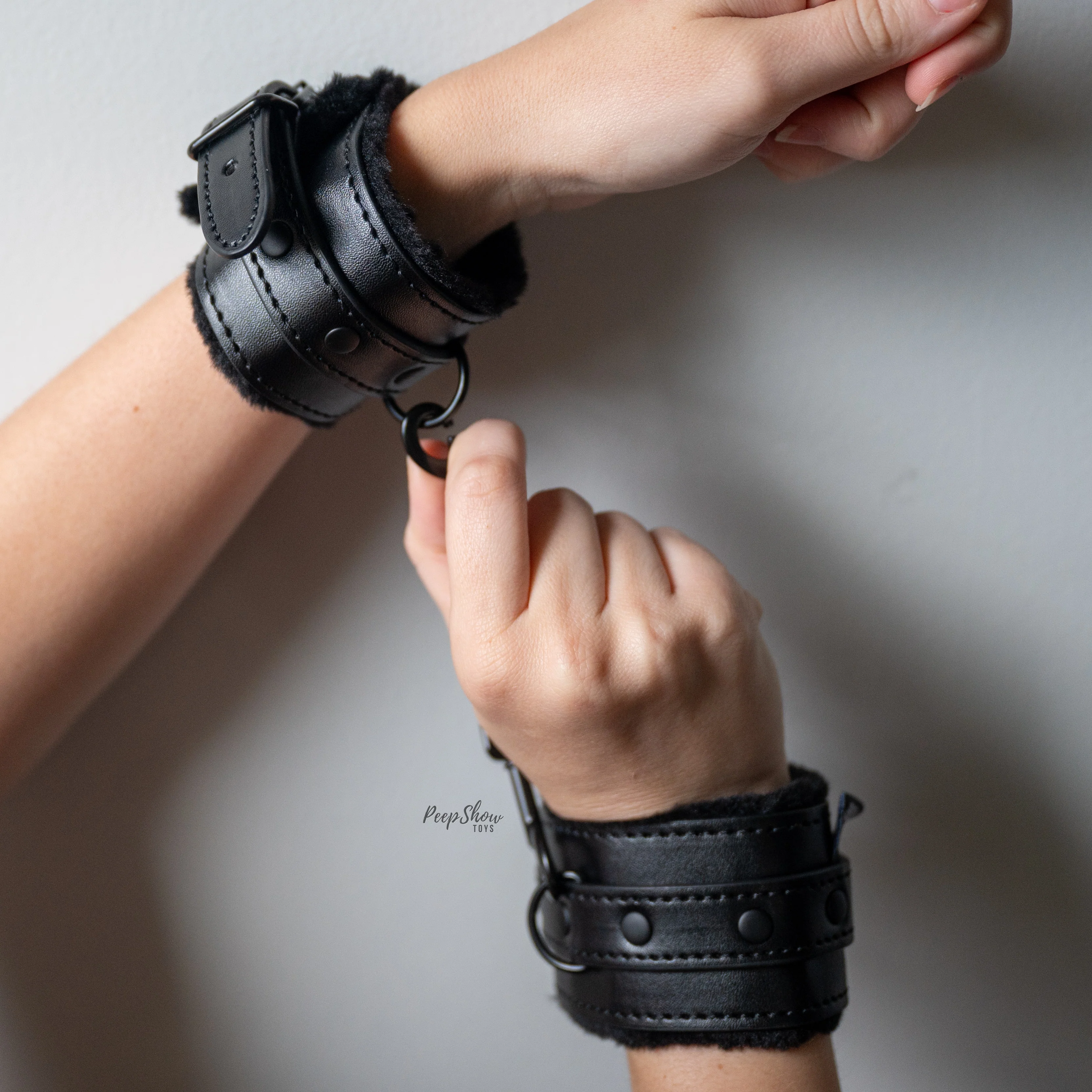 Shadow Fur Handcuffs - Image 4