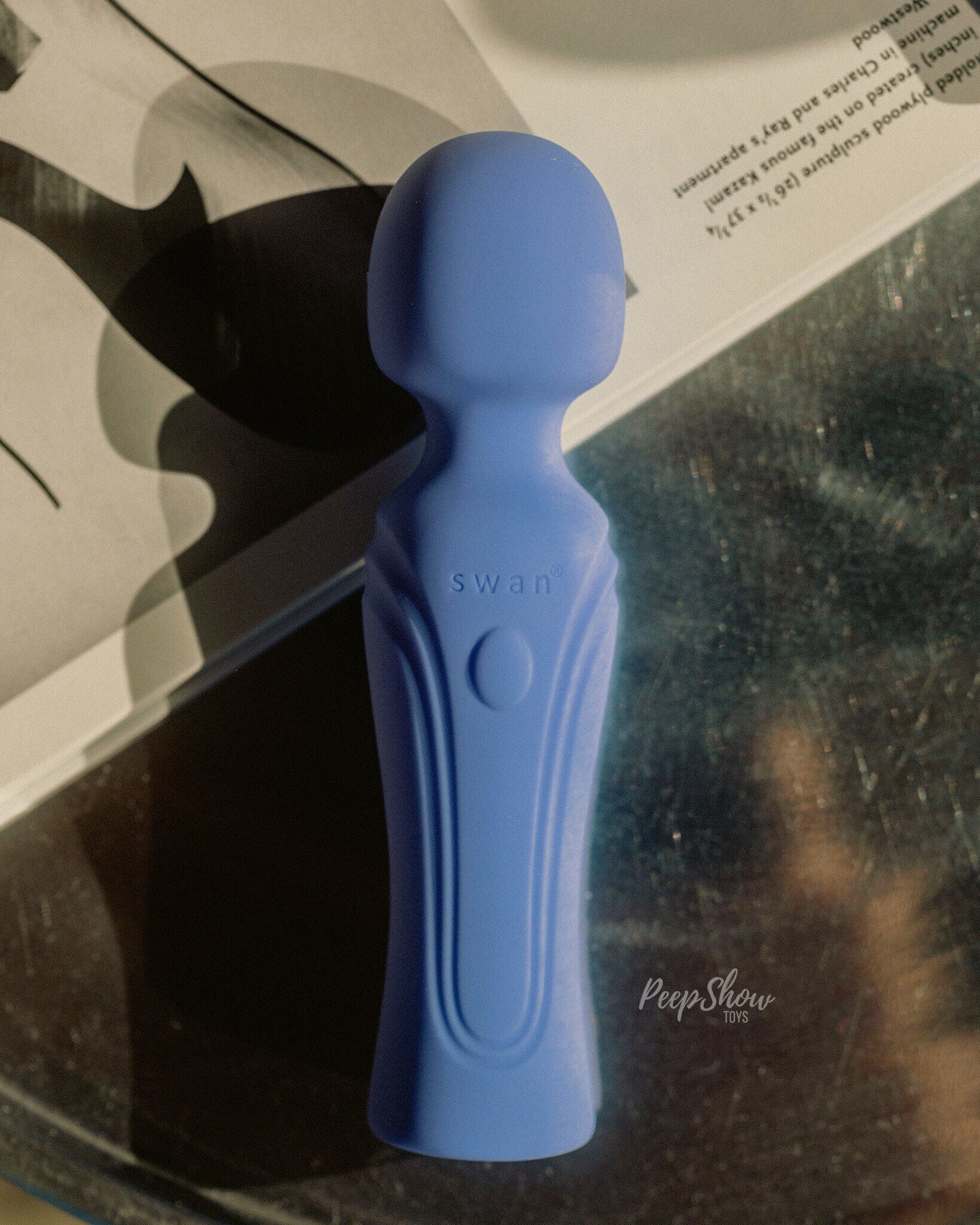 Swan Era Petite Wand Vibrator - With Deep, Adjustable Vibration