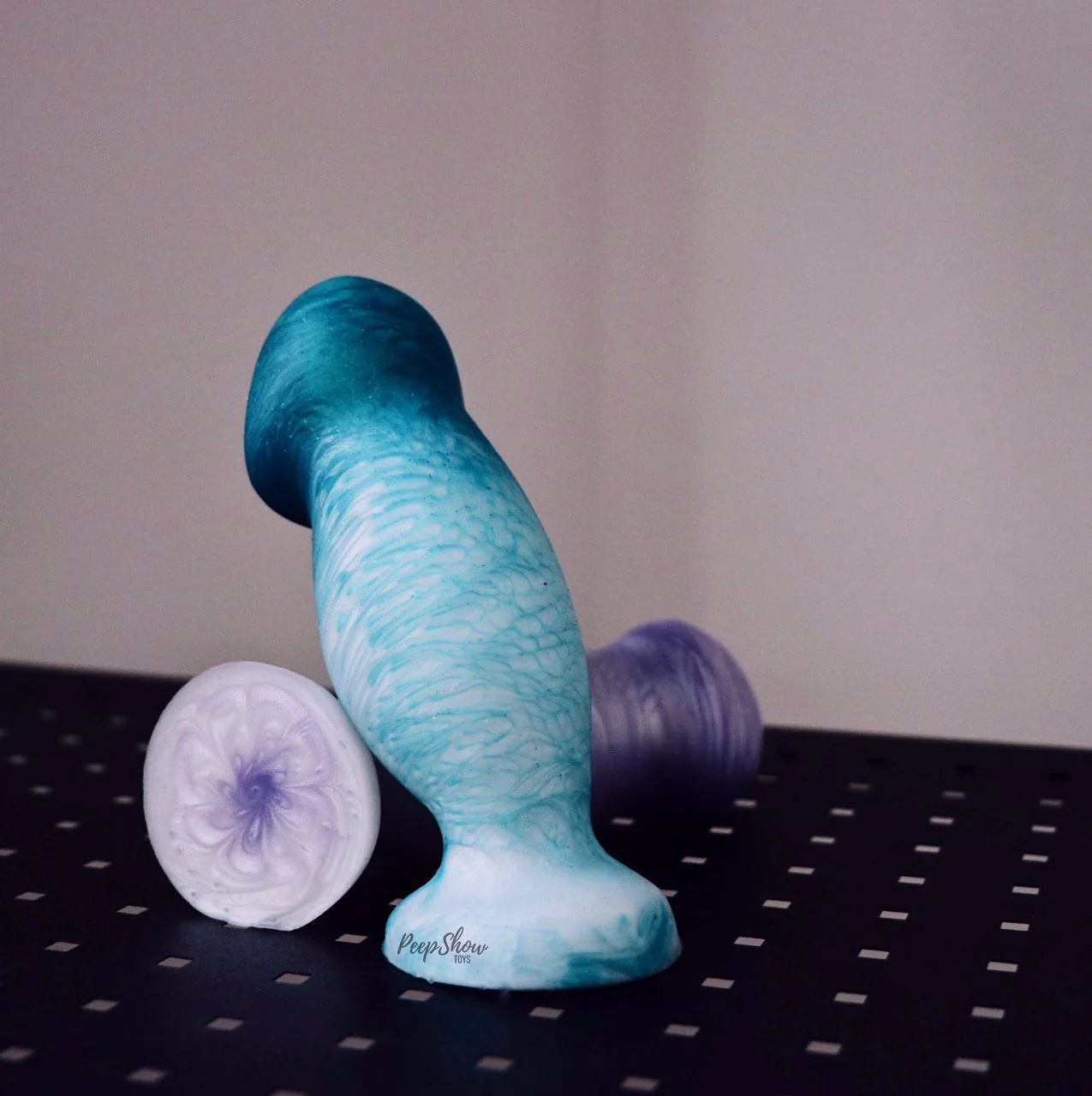 Uberrime Sensi Soft Silicone Vaginal Plug Dildo - Image 3
