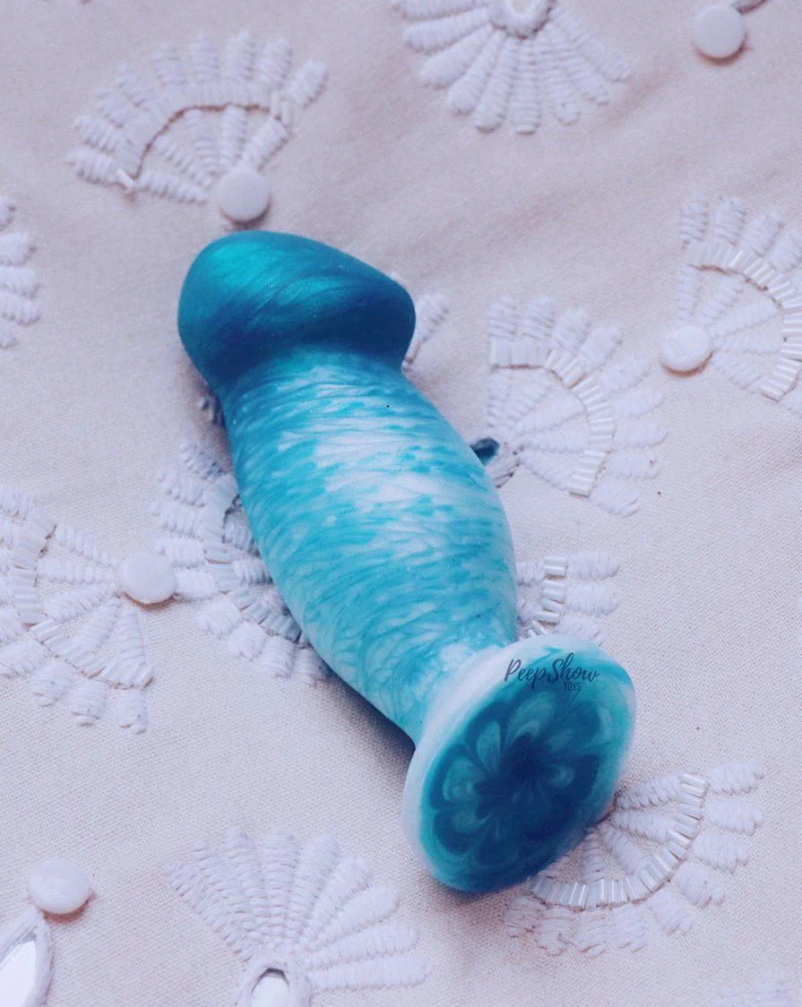 Uberrime Sensi Soft Silicone Vaginal Plug Dildo - Image 4