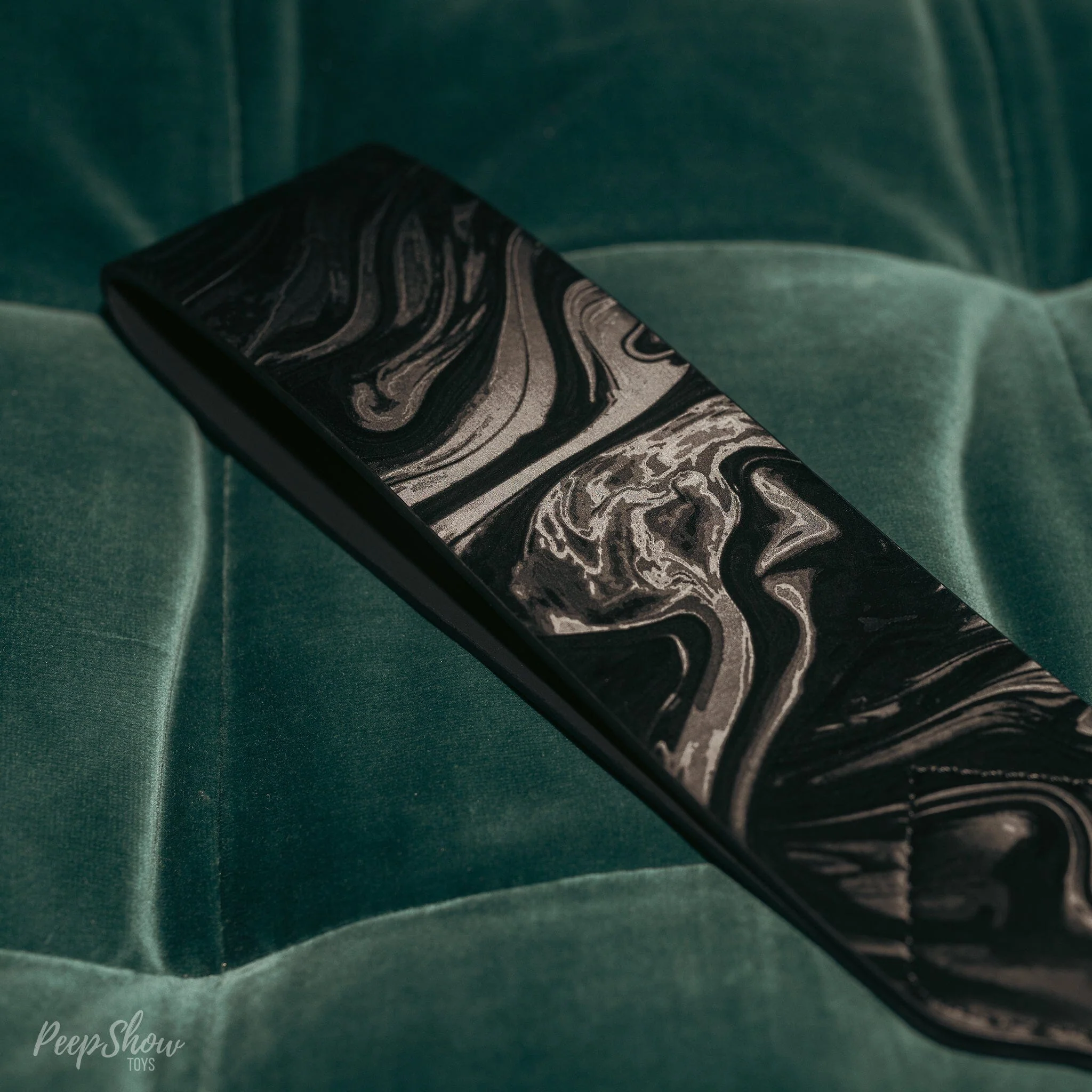 Velvet Noir Loop Paddle - Image 3