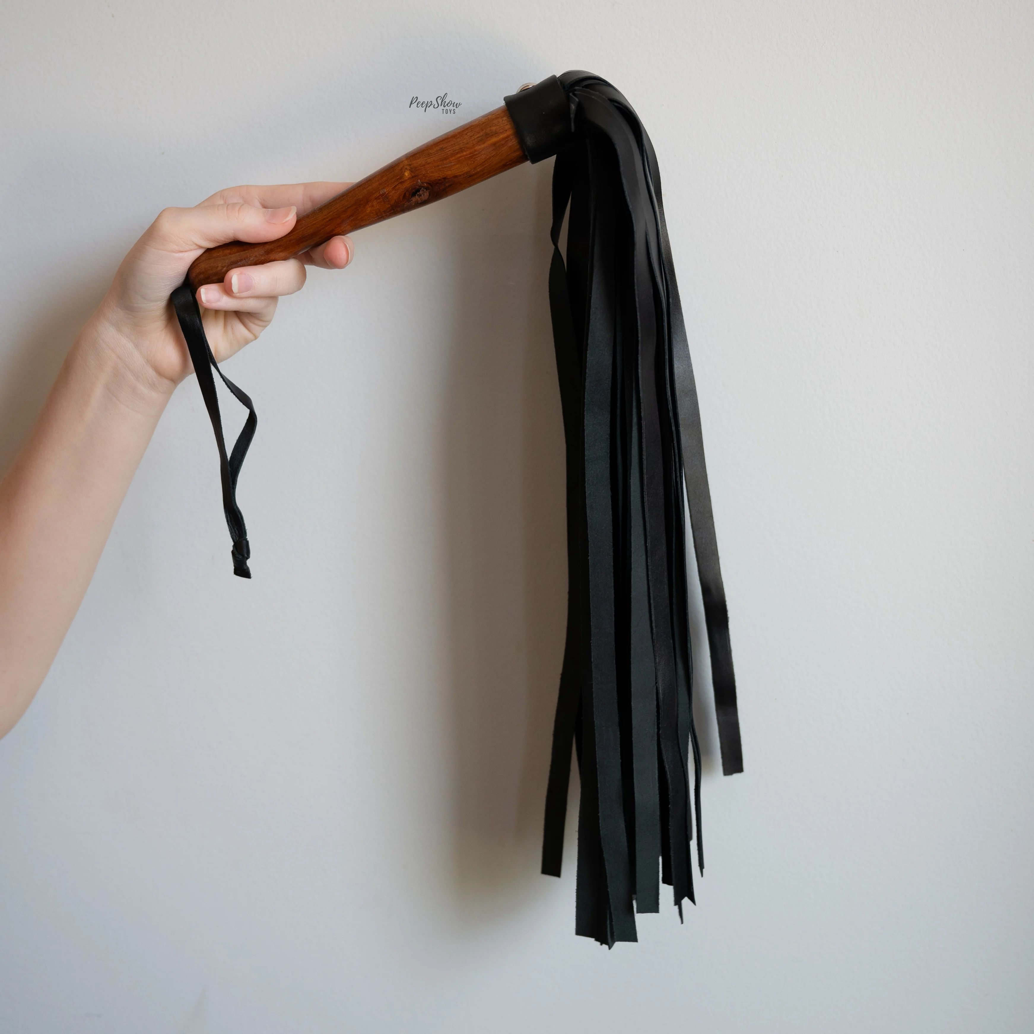 Wooden Handle + Leather Flogger - Image 6